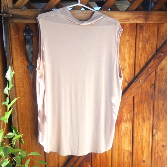 ⭐️Cable and Gauge Cream shirt - Picture 5 of 8